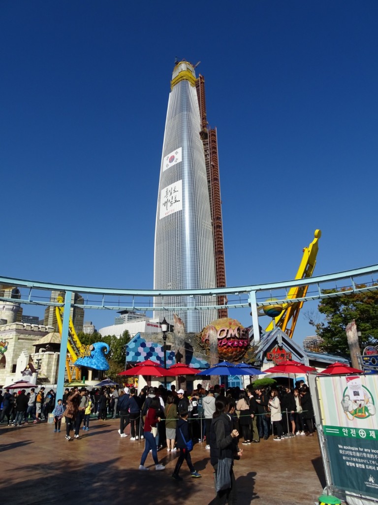 Der Lotte Tower: 123 Stockwerke, 555 m hoch